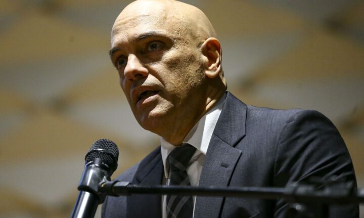 Moraes: houve estrutura para desviar presentes no governo Bolsonaro