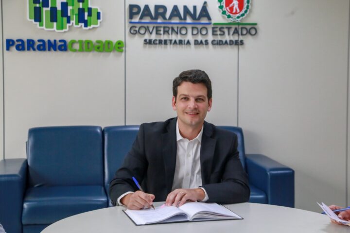 Responsável pelas obras municipais, Paranacidade empossa novos conselheiros