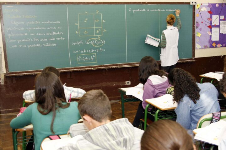 Paraná abre inscrições do concurso público para professores da rede estadual