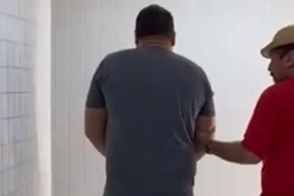 Marido é preso por extorquir esposa por meio de perfil falso nas redes
