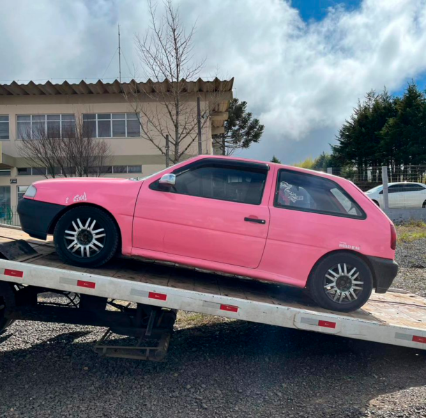Carro da Barbie é apreendido pela polícia na SC-110