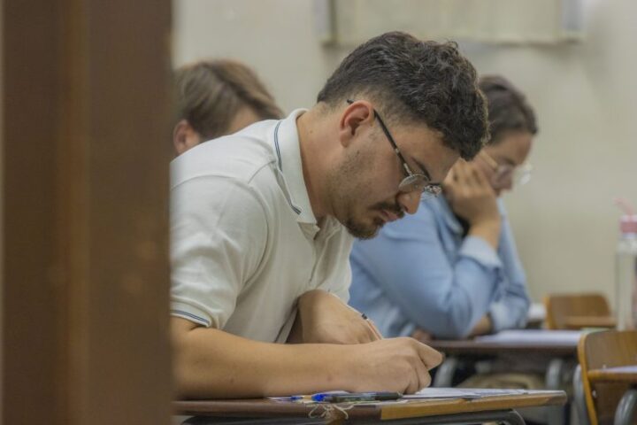 prova vestibular concurso
