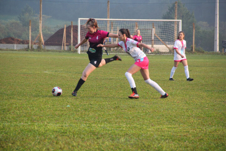 Futebol de campo: Paraná Bom de Bola define no fim de semana os campeões de  2023