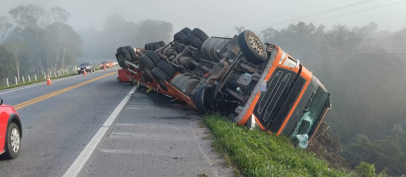 Atenção, motoristas! Pista cedendo em trecho da BR 280 em Rio Negrinho -  Nossas Notícias