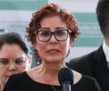 Deputada Carla Zambelli durante coletiva no salÃ£o verde da CÃ¢mara dos Deputados