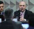 O hacker de Araraquara, Walter Delgatti durante depoimento na ComissÃ£o Parlamentar Mista de InquÃ©rito dos Atos de 8 de Janeiro de 2023.