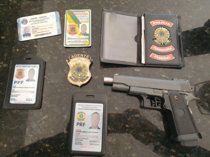 Falso policial é preso