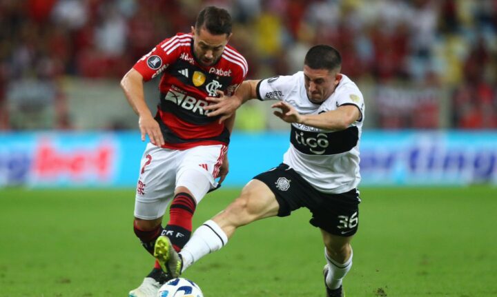 Jogo de futebol entre Flamengo e Olímpia Club na disputa pela taça Libertadores