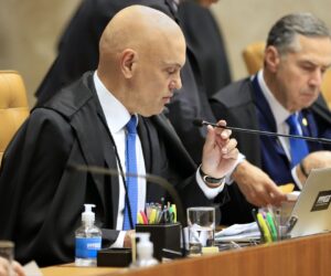 SessÃ£o extraordinÃ¡ria do STF