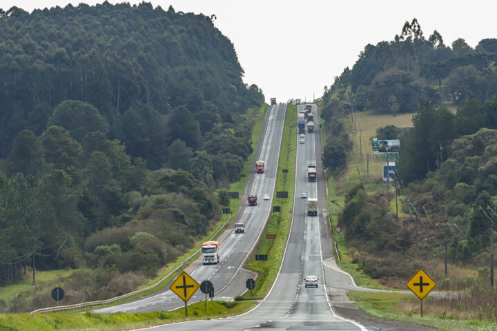 PR 151, entre Ponta Grossa e Sengés, no trecho em Piraí do Sul