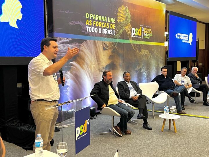 Encontro do PSD no Paraná reuniu parlamentares e aprovou a carta de Foz do Iguaçu