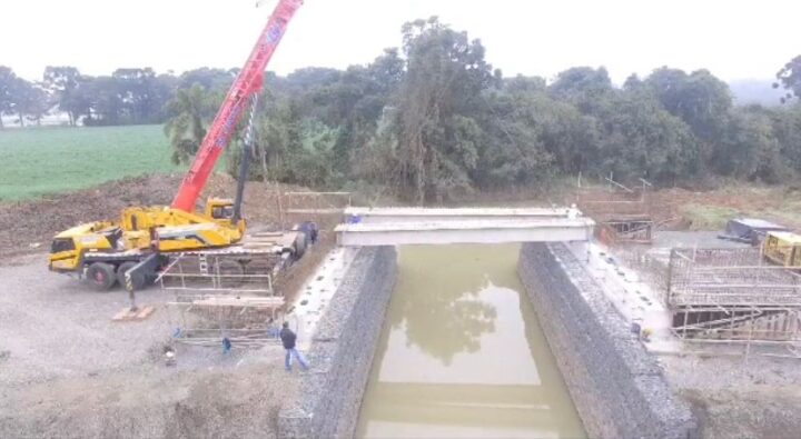 Trânsito ficará bloqueado no km 48 da PR-364, para realizar últimos serviços da nova ponte sobre o Rio Turvo, das 07h até as 16h. Trecho está em fase final de obras