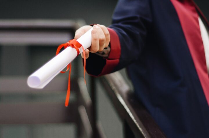 Diploma de nível técnico reconhece as habilidades que o profissional já tem e ajuda na carreira