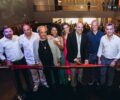 Autoridades da ProvÃ­ncia de Misiones/AR, com os diretores durante o corte da fita de inauguraÃ§Ã£o do Centro de Eventos KaâAguy