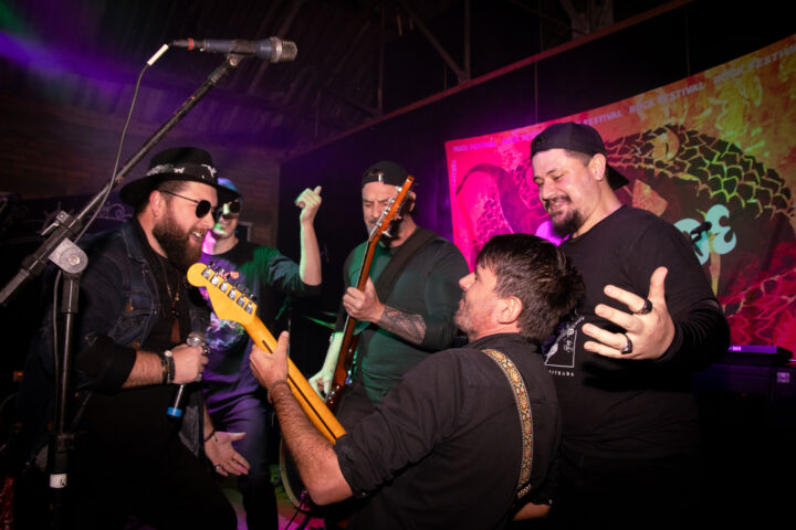 Público celebra Dia Mundial do Rock durante segunda edição do Riverside