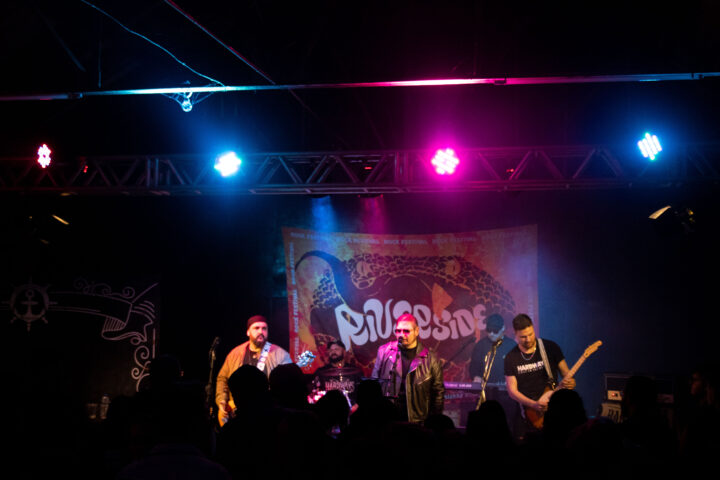 Público celebra Dia Mundial do Rock durante segunda edição do Riverside