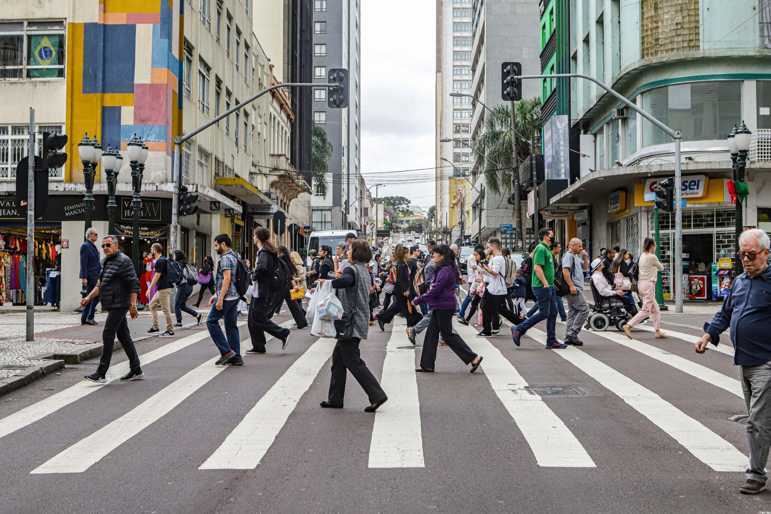 População do Paraná deve ultrapassar 12 milhões de habitantes até 2027