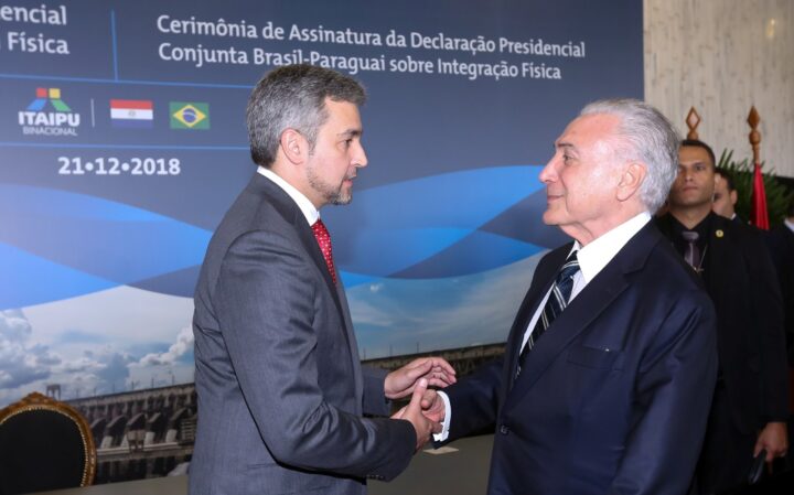 Presidentes Michel Temer e Mario Abdo Benítez no anúncio da obra, em 2018 | Foto: Nilton Rolin/Itaipu Binacional