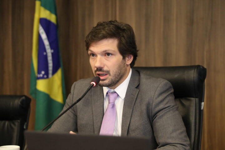 As alterações na Assembleia devem ocorrer somente no início de janeiro de 2025, depois do dia 1º, quando os novos prefeitos tomam posse como Chefes dos Executivos em seus municípios | Foto: Valdir Amaral/Alep