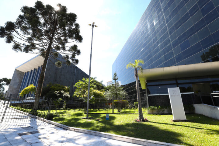 A conquista do Selo Diamante é resultado do esforço da Mesa Executiva da Assembleia, que vem promovendo uma atualização constante dos mecanismos de transparência | Foto: Orlando Kissner/Alep