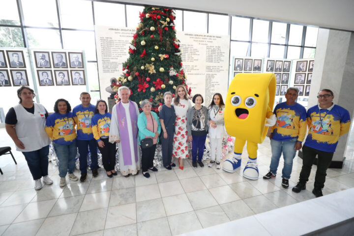 Este ano, a Casa de Leis e a Sanepar assinaram um termo de cooperação que oficializou as atividades conjuntas para o Programa Tampinha Paraná | Fotos: Valdir Amaral/Alep