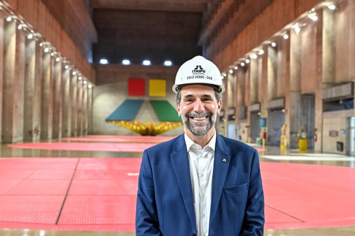 Enio Verri destaca o trabalho de equipe para o sucesso do desempenho de Itaipu | Foto: Rafa Kondlastsch/Itaipu Binacional