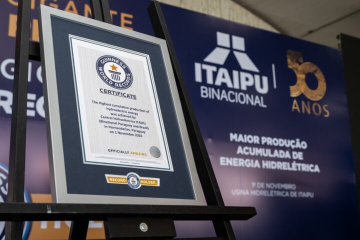 Guinness World Records, o Livro dos Recordes, certificou a produção de Itaipu desde maio de 1984 até outubro de 2024 e concedeu à Usina o título de “Maior produção acumulada de energia hidrelétrica” | Foto: William Brisida/Itaipu Binacional