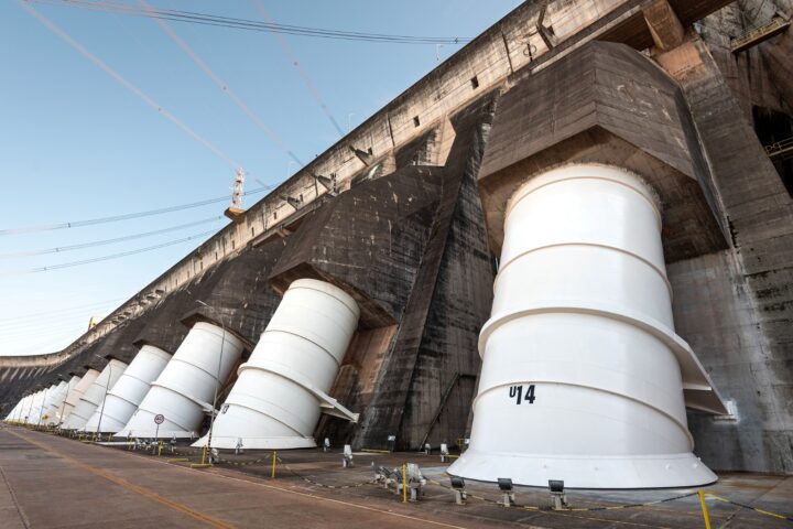 Visão da barragem da Itaipu e condutos forçados | Foto: Rubens Fraulini/Itaipu Binacional