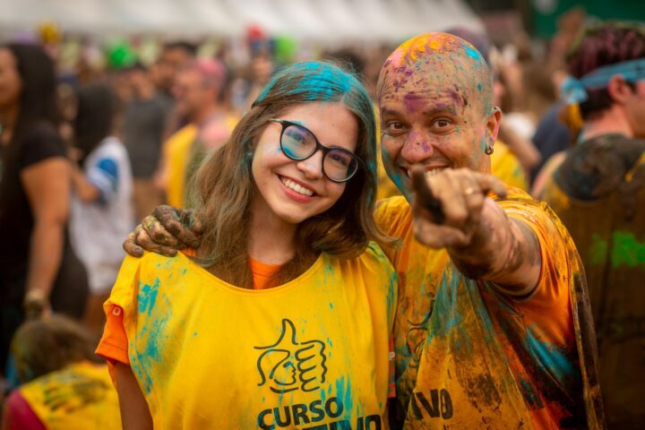 Os alunos do Curso Positivo obtiveram 21 primeiros lugares no vestibular da Universidade federal do Paraná, além de terem conquistado mais de 50% de todas as vagas nos cursos  de Medicina das Faculdades e Universidades de Curitiba | Foto: Divulgação/Positivo