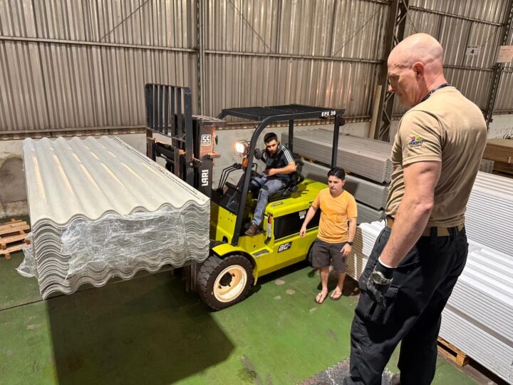 Empregados da Itaipu se mobilizaram no sábado (8) para separar e enviar materiais para Rio Bonito do Iguaçu | Foto: Divulgação/Itaipu Binacional