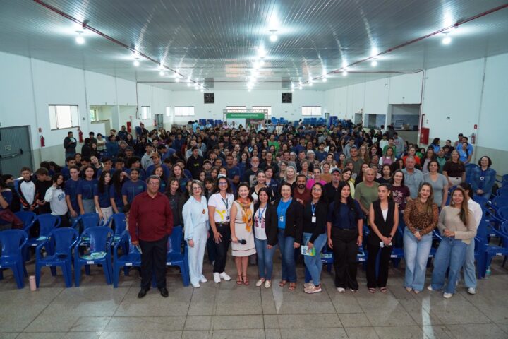 Mais de 2.500 participantes estiveram presentes nos seminários, com destaque para o evento em Itaquiraí (MS), que reuniu quase 400 pessoas | Foto: Jaque Castro/Vídeo UP/Itaipu Parquetec
