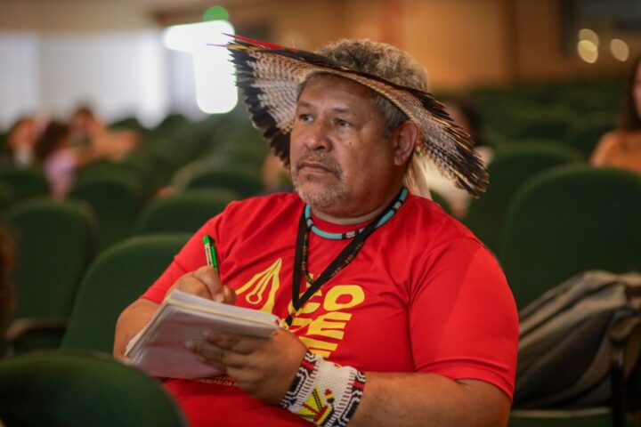Elverson Vieira participou do evento em Londrina (PR) e registrou temáticas importantes para compartilhar com a comunidade indígena que lidera | Foto: Jaque Castro/Vídeo UP/Itaipu Parquetec