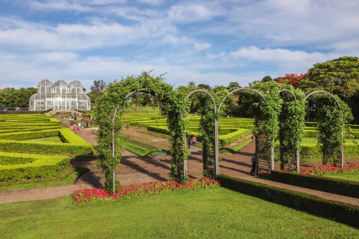 Programa obrigatório, o Jardim Botânico é um dos principais cartões-postais de Curitiba | Foto: Hully Paiva/Secom