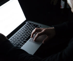 Homem usa IA para criar conteÃºdo sexual falso de quatro mulheres no ParanÃ¡