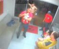 VÃDEO: Bombeiros atendem desengasgo de recÃ©m-nascido em Papanduva