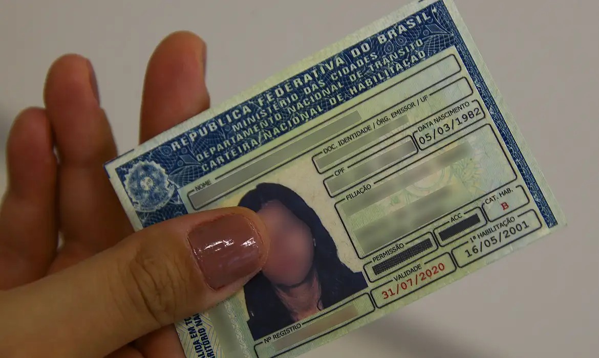 Senatran muda regras nacionais para emissão de CNH; confira