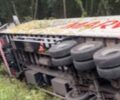 Motorista Ã© encontrado desacordado em carreta tombada na BR-476