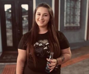 Jovem de 21 anos Ã© morta com trÃªs golpes no pescoÃ§o em Canoinhas