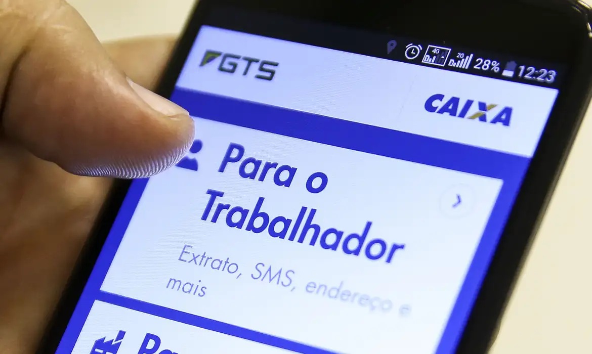 Últimos dias para nascidos em janeiro solicitarem saque-aniversário do FGTS