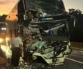 BR-116: acidente entre Ã´nibus e carreta deixa um morto e sete feridos no ParanÃ¡