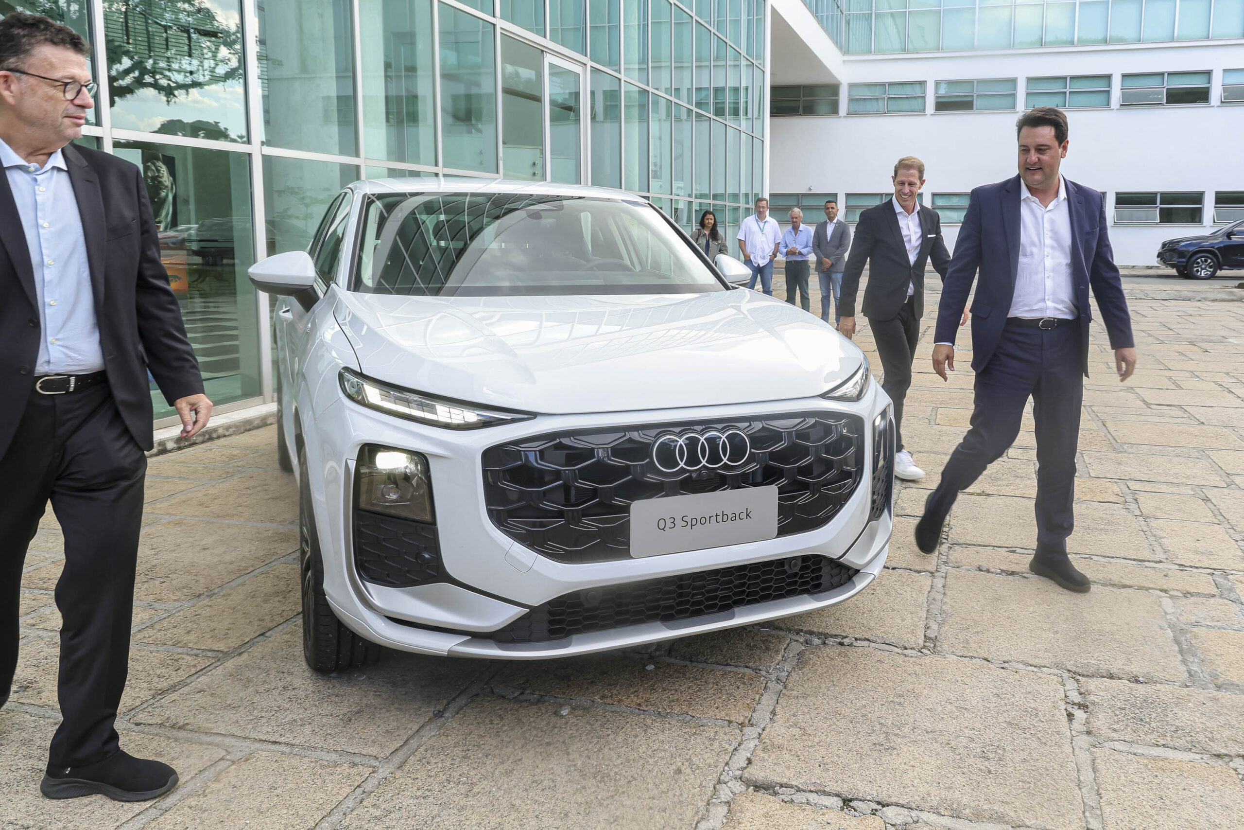 Audi do Brasil apresenta novo veículo produzido no Paraná