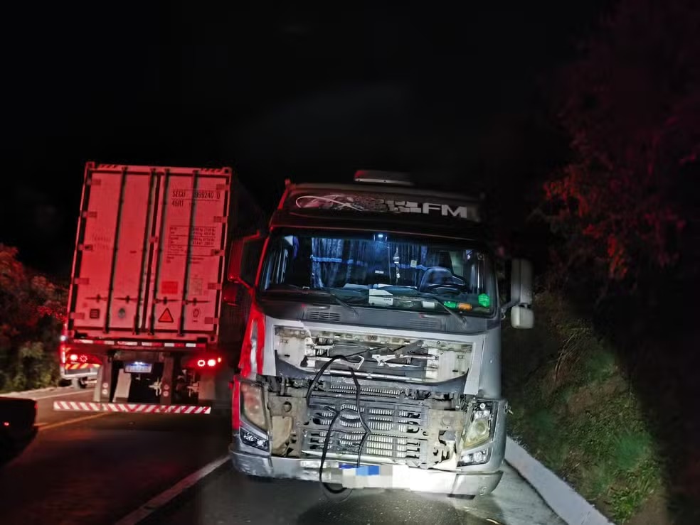 Mãe e bebê de cinco meses morrem em acidente na BR-282, em SC
