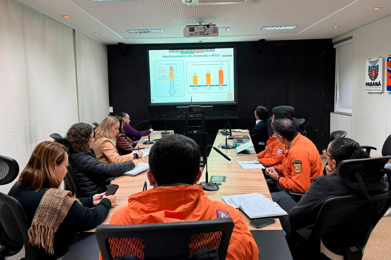 Estado alinha ações para reforçar preparação de prefeituras contra El Niño