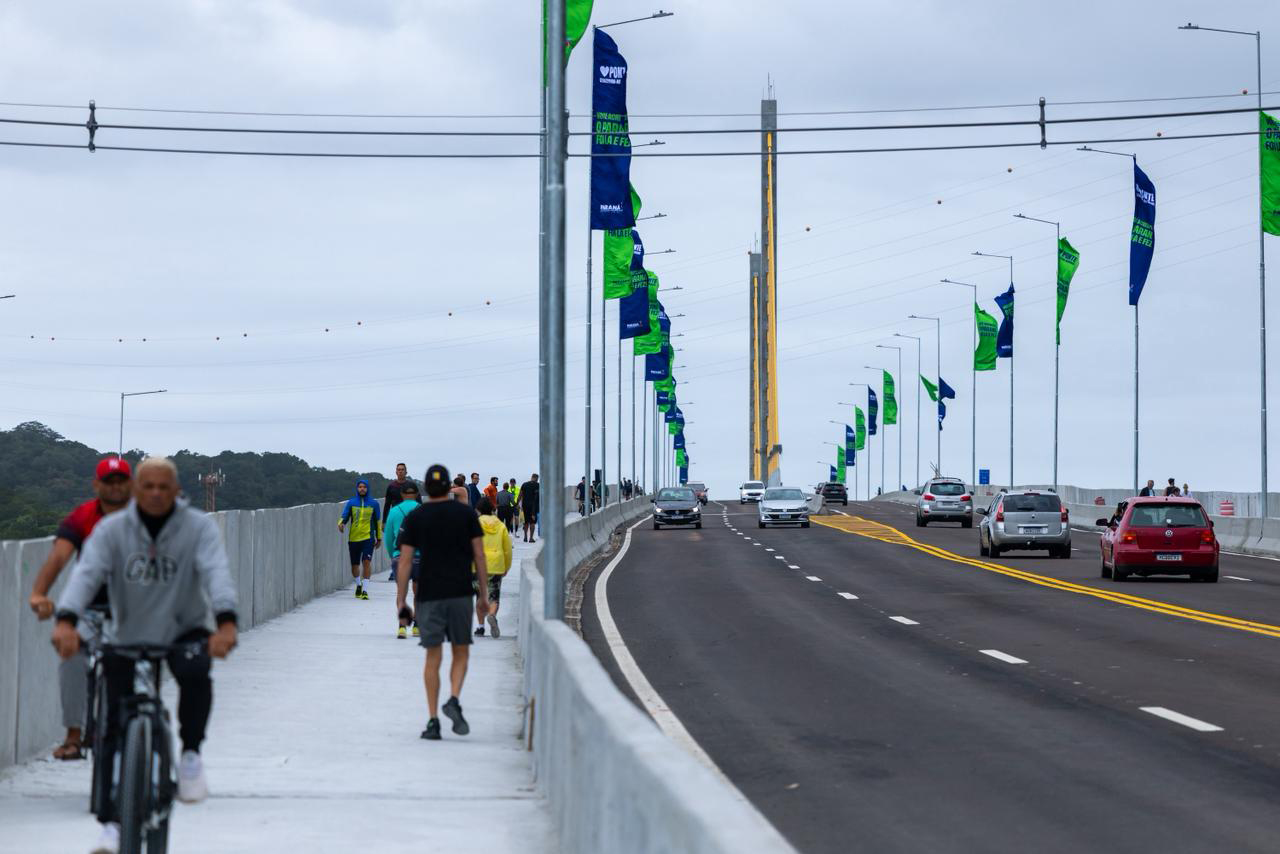 Esses veículos não podem trafegar na ponte de Guaratuba; saiba quais